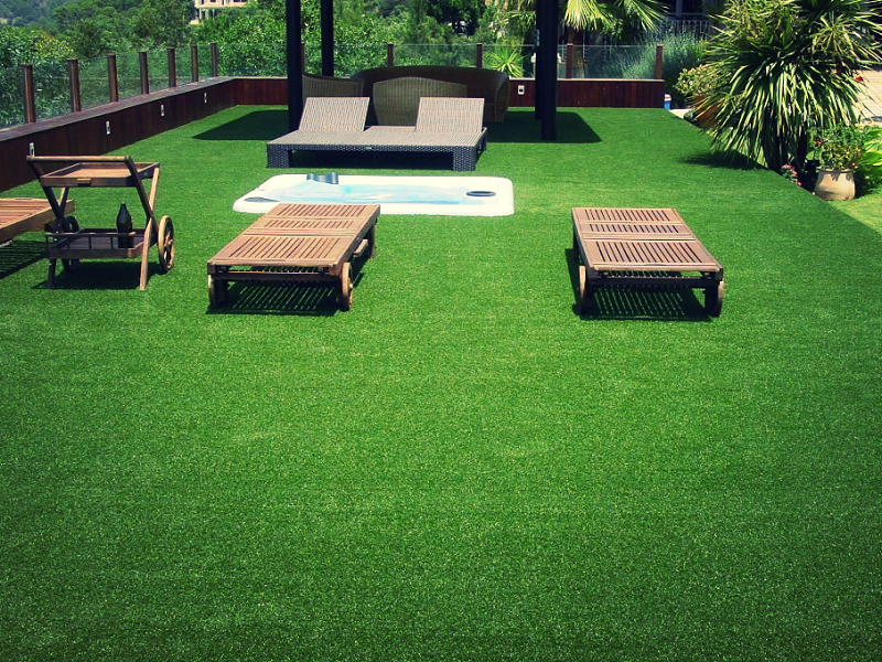 Jardin de gazon synthétique